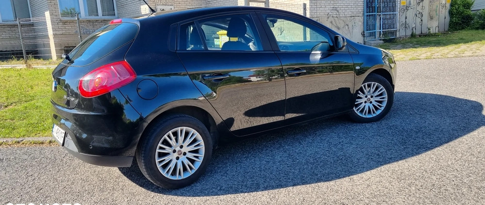 Fiat Bravo cena 18900 przebieg: 103284, rok produkcji 2010 z Tychy małe 121